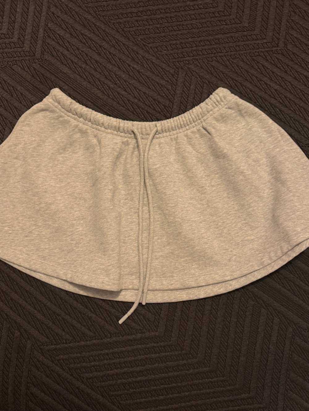Aritzia Mega flutter skirt in heather chrome - Picture 5 of 7